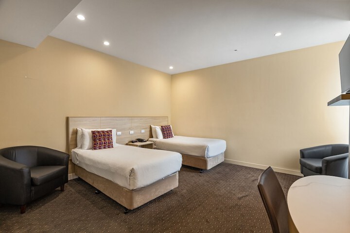 Room 17 of 44