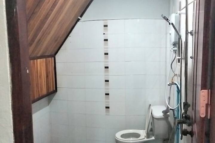 Room 68 of 78