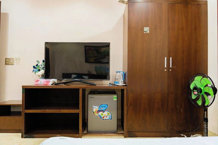 Room 28 of 42