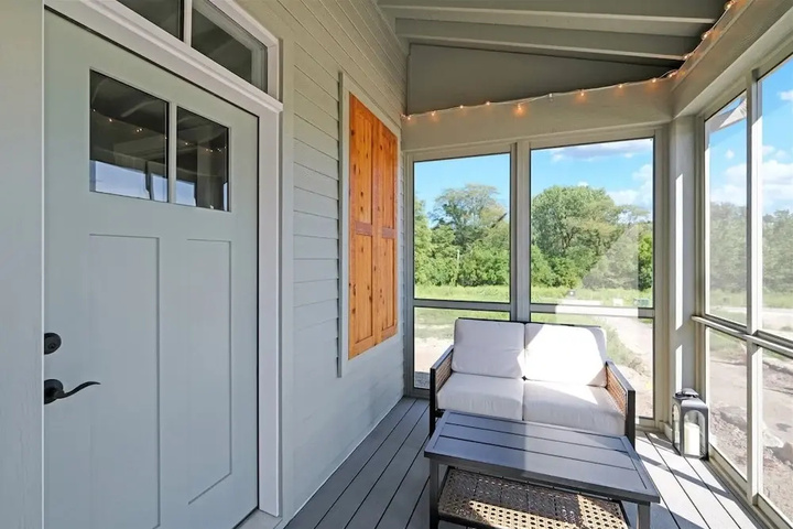 Terrace/Patio 6 of 12