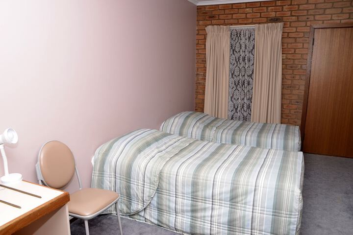 Room 11 of 29