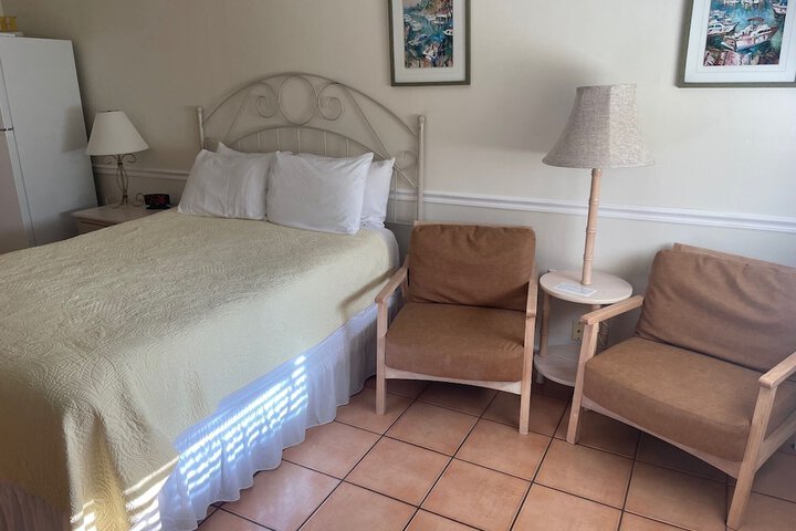 Room 5 of 52