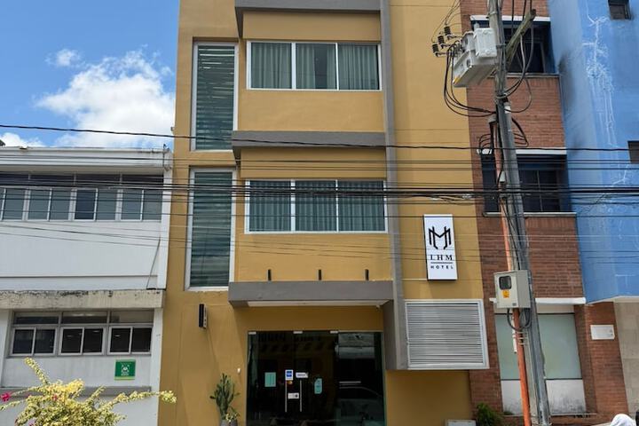 LHM HOTEL