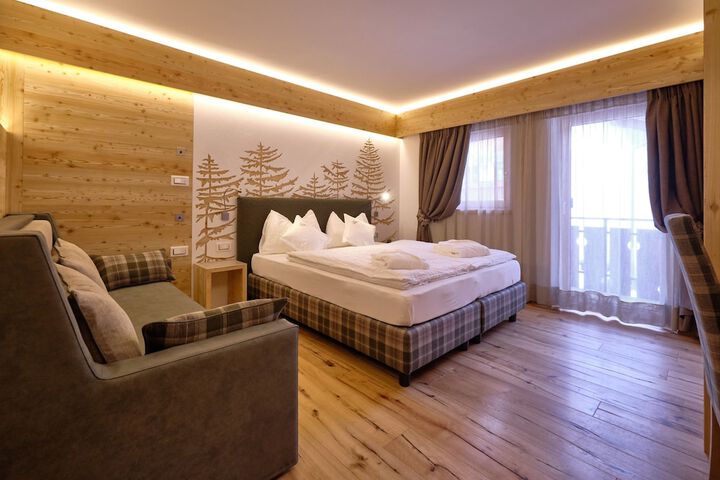 Room 16 of 54