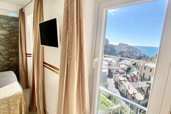 Room 50 of 190