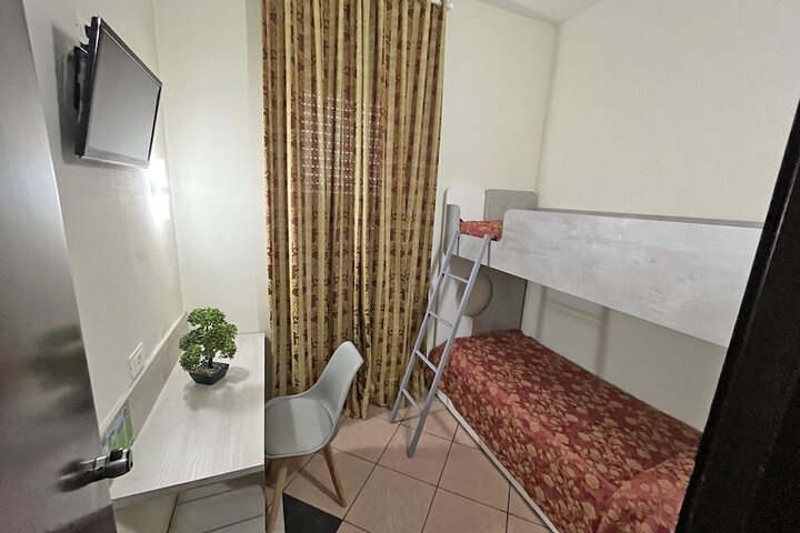 Room 26 of 109