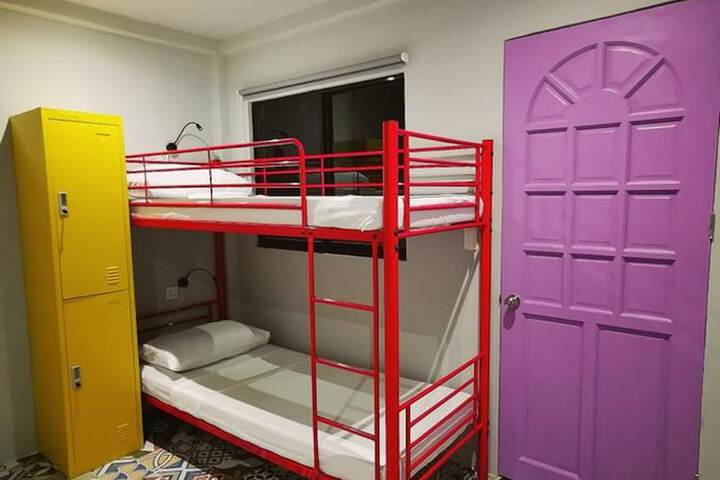 Room 10 of 35