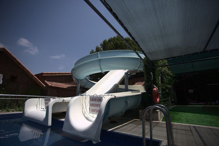 Pool 12 of 23