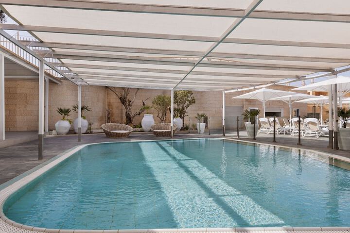 Pool 30 of 46