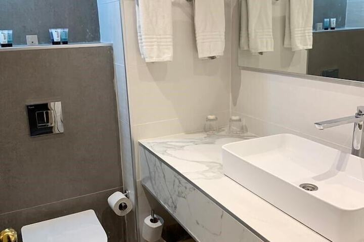 Room 21 of 46