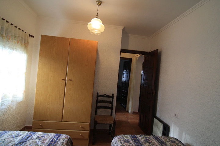 Room 4 of 5