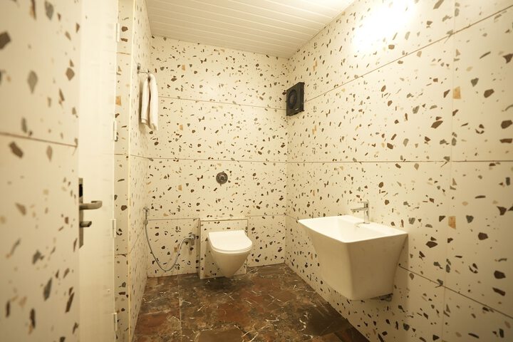 Room 14 of 17