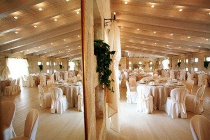 Ballroom/Hall 2 of 34