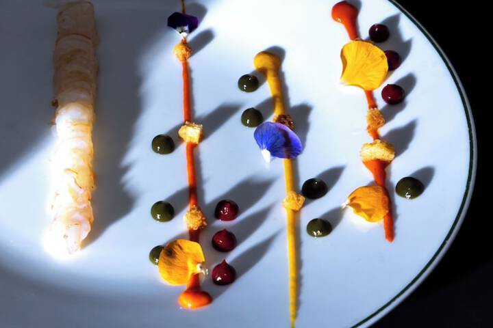 Dining 45 of 64