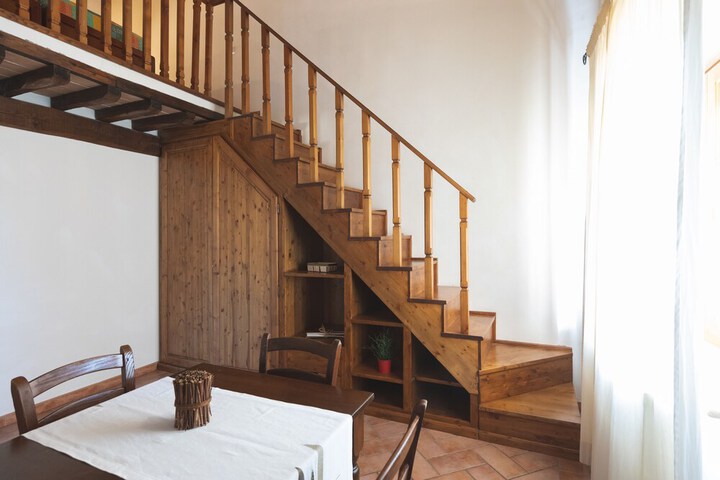 Room 18 of 28