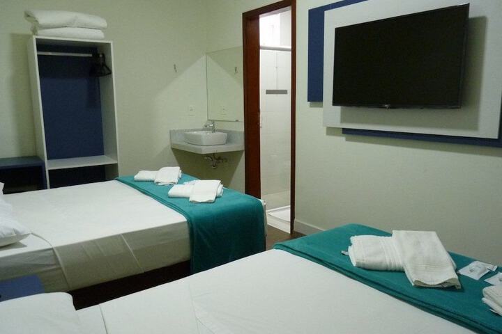Room 12 of 41