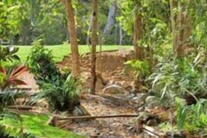 Property Grounds 16 of 22