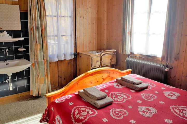 Room 9 of 51