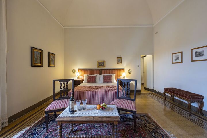 Room 5 of 49
