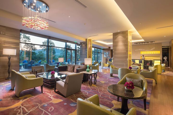 Hotel Interior 10 of 149