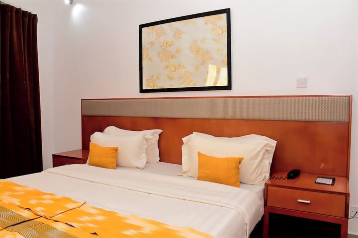 Room 40 of 74