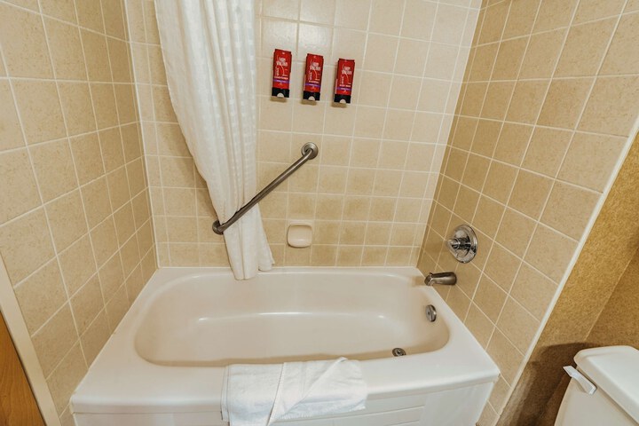 Room 49 of 68