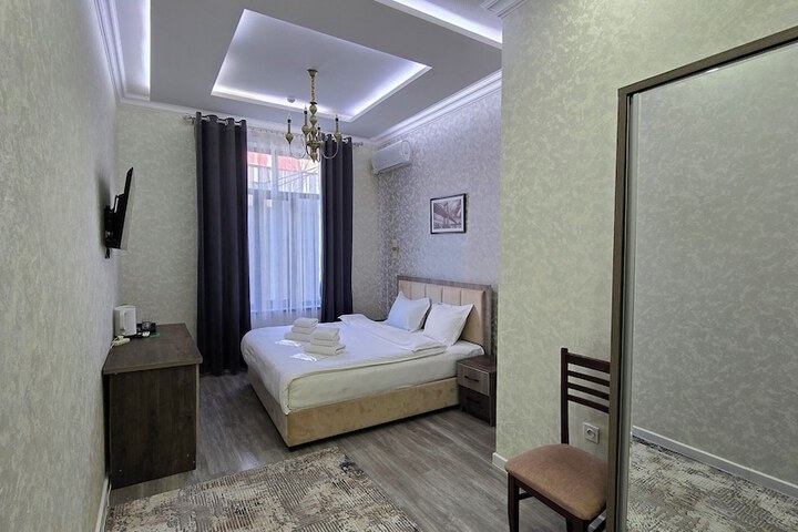 Room 9 of 47