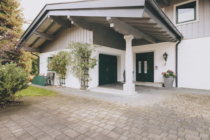 Kohlis Alpine Home by we rent in Bruck an der Grossglocknerstrasse