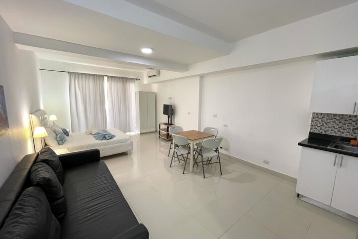 Room 2 of 41
