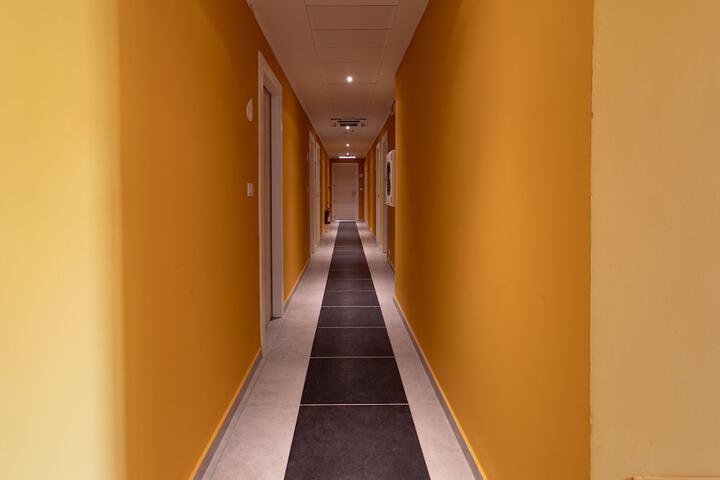 Ballroom/Hall 52 of 61