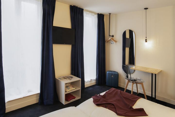 Room 14 of 49