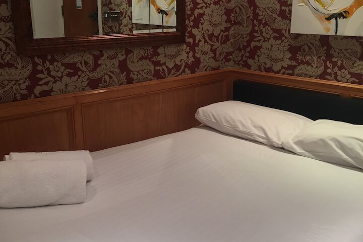 Room 47 of 71