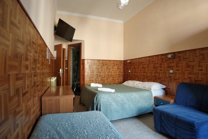 Room 45 of 79