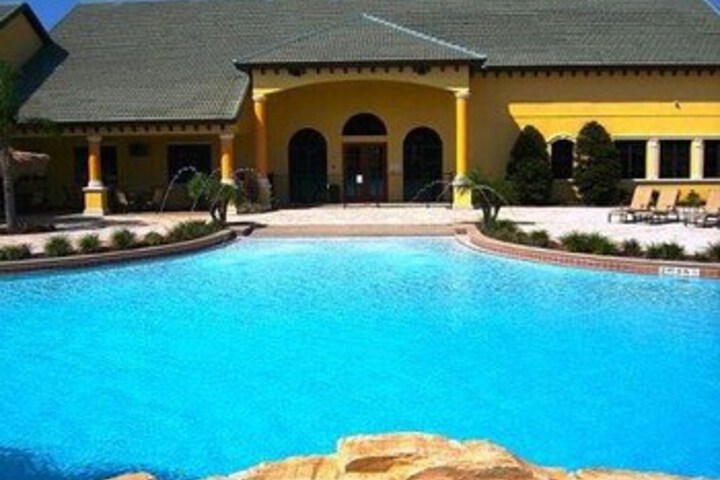 Pool 33 of 35