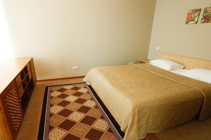 Room 17 of 62