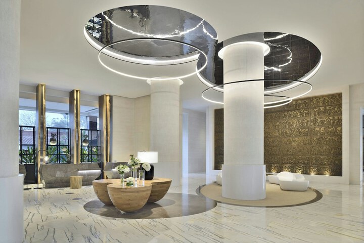 Hotel Interior 4 of 123