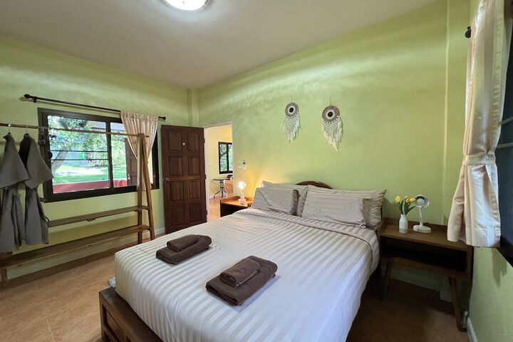 Room 5 of 44