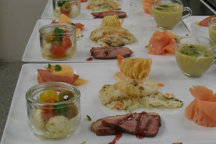 Dining 23 of 43
