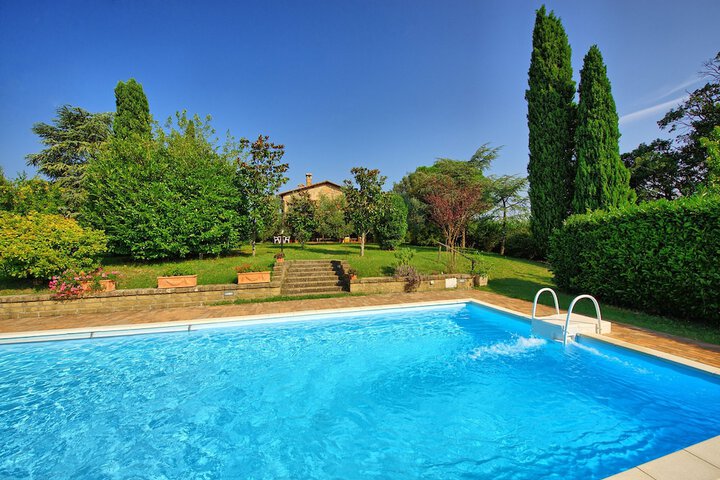 Pool 27 of 30