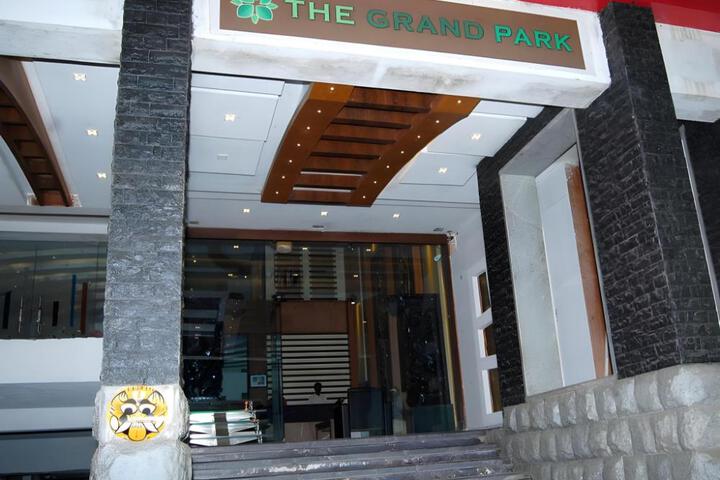 The Grand Park Hotel