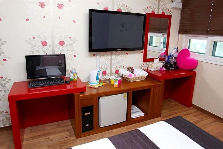 Room 45 of 49