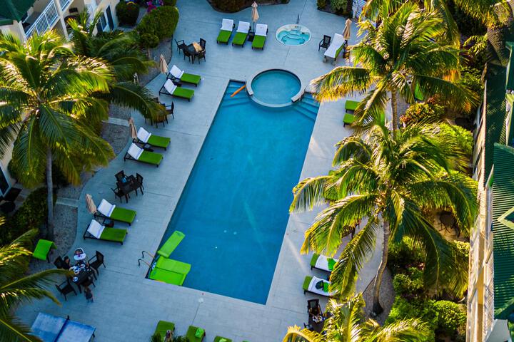 Pool 50 of 60