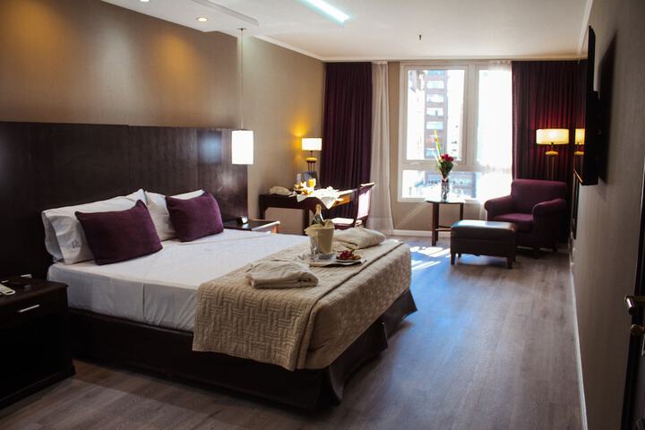 Room 28 of 72
