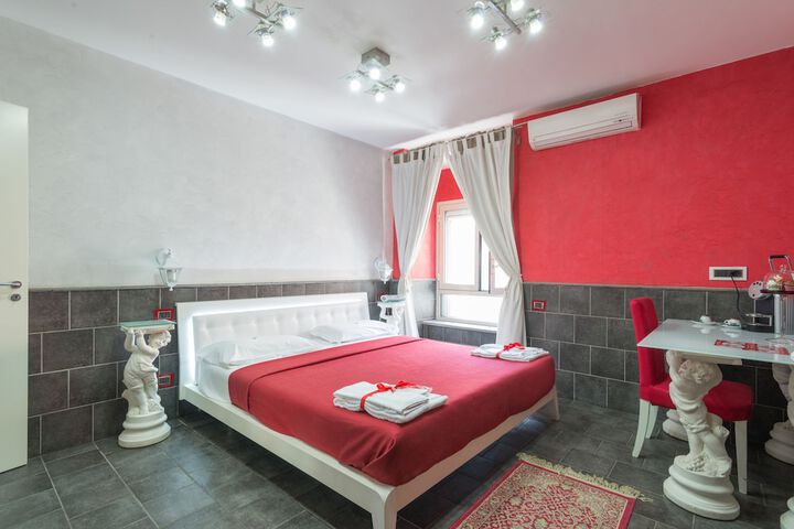 Room 27 of 67