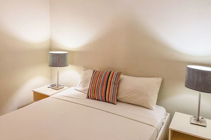 Room 3 of 9