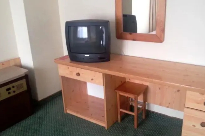 Room 3 of 15