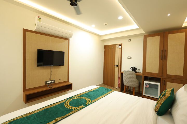Room 16 of 62