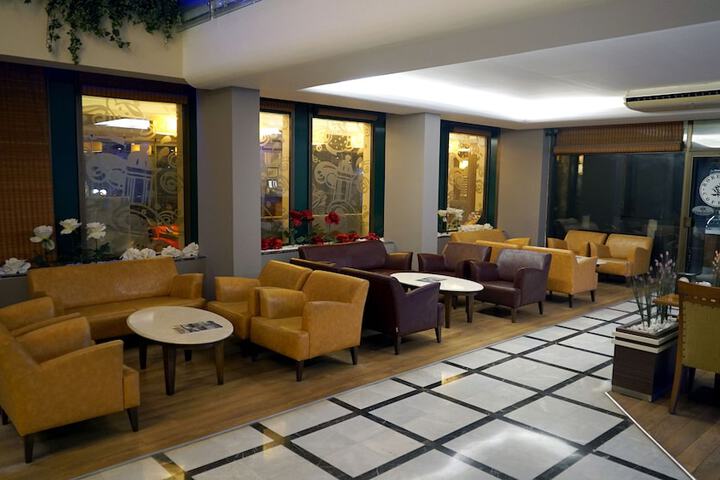 Hotel Lobby