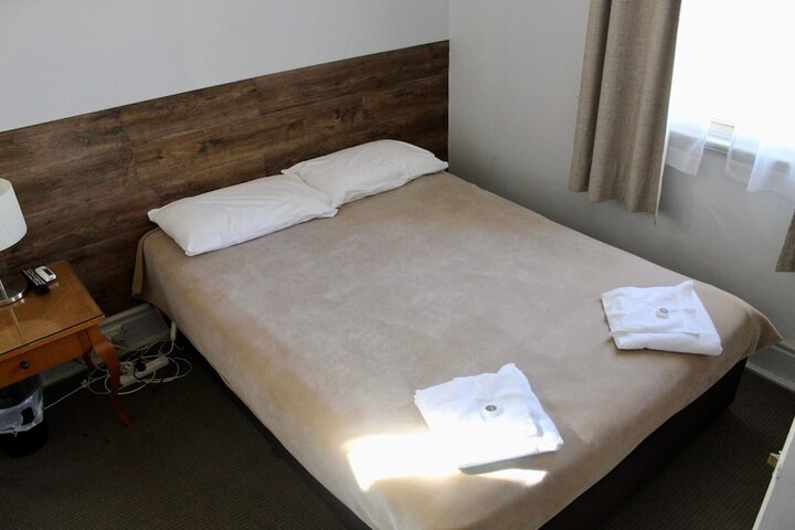 Room 18 of 30
