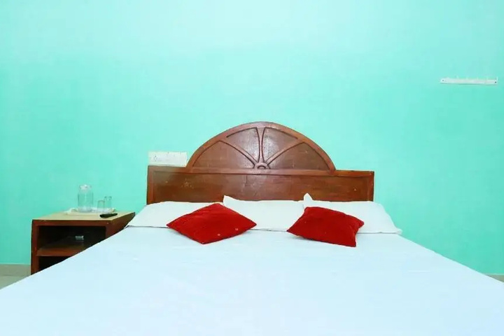 Room 3 of 9